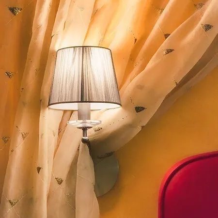 Couette-café Ghibellino 4*